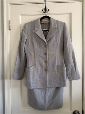 Vintage Valentino Pale Blue & Tan Tweed Women's Blazer/skirt size 8